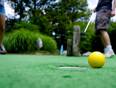 Miniature golf